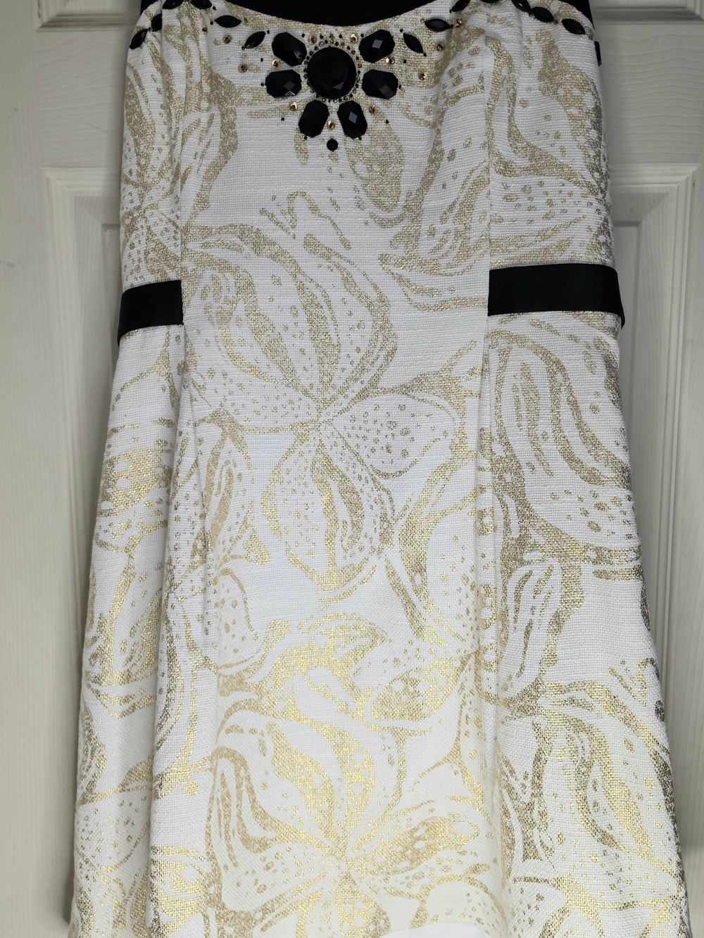 Lilly Pulitzer White and Gold Floral A-Line Skirt with Black Accents